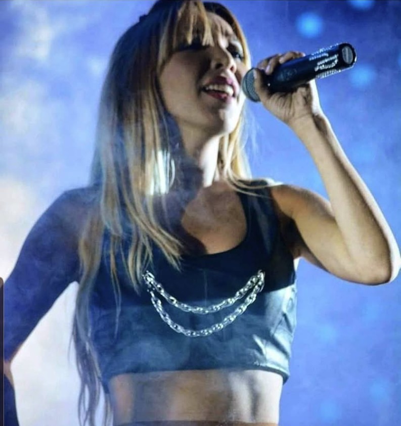 Cantante femenina