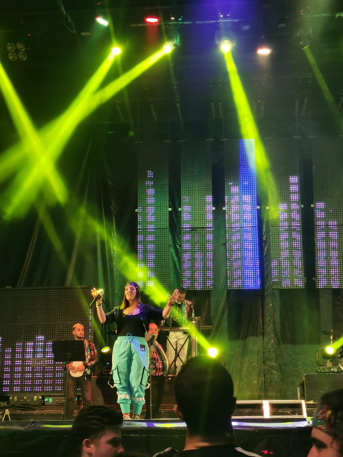 Cantante femenina