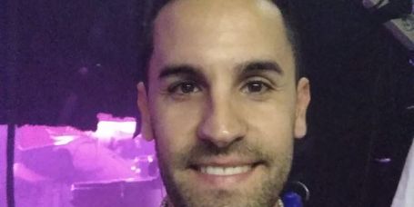 Manu Contre baja en orquesta La Favorita