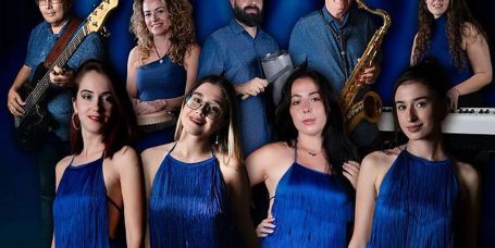 Nueva Línea, el grupo más viral del momento, rompe con sus cantantes