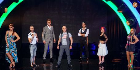 Preto da semifinal, 'A liga dos cantantes extraordinarios' presenta un novo aspirante, Óliver Ínsua